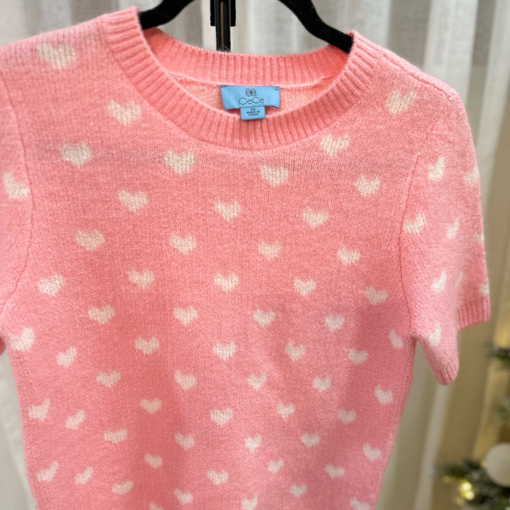 Pink Heart Pattern Sweater - Picture 4 of 6